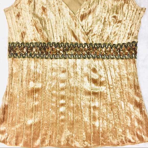 Gorgeous Sequins Top - Picture 2 of 3